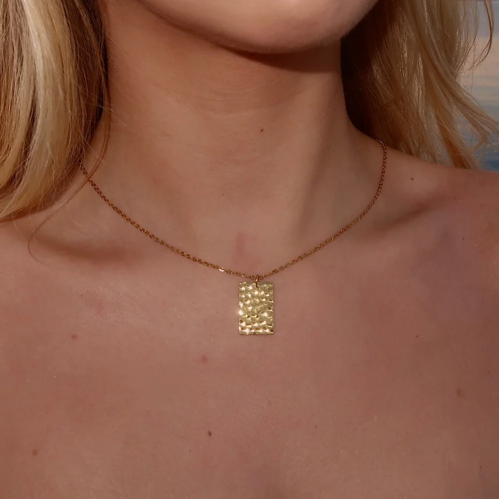 Ocean Waves Fyrkantigt Halsband - Gravyr (Guld) - Bild 5