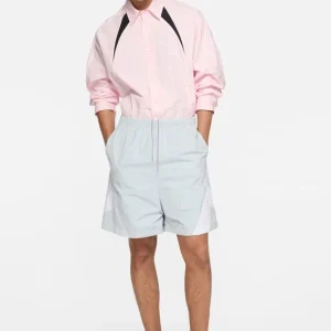 Avslappnade tekniska shorts