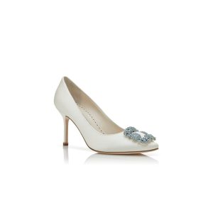 HANGISI BRIDAL 90 Vita pumps i satin med smyckespänne