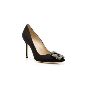 Hangisi svarta satin pumps med spänne